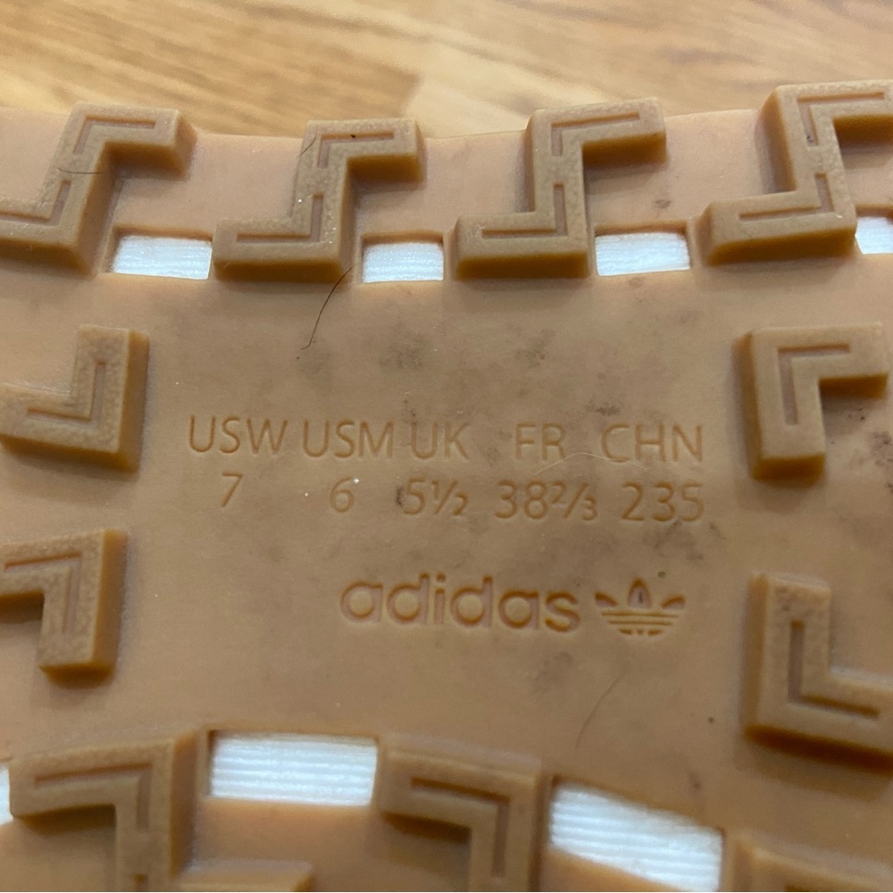 Adidas Retropy E5 Beige and Yellow Running Shoes sneakers - Picture 9 of 9